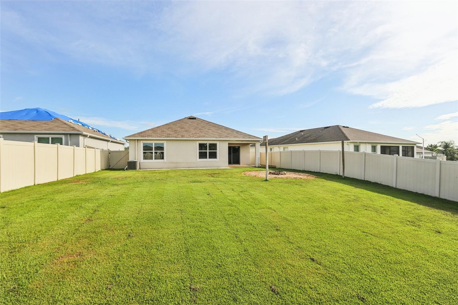 Listing photo id 38 for 10904 Tally Fawn Loop