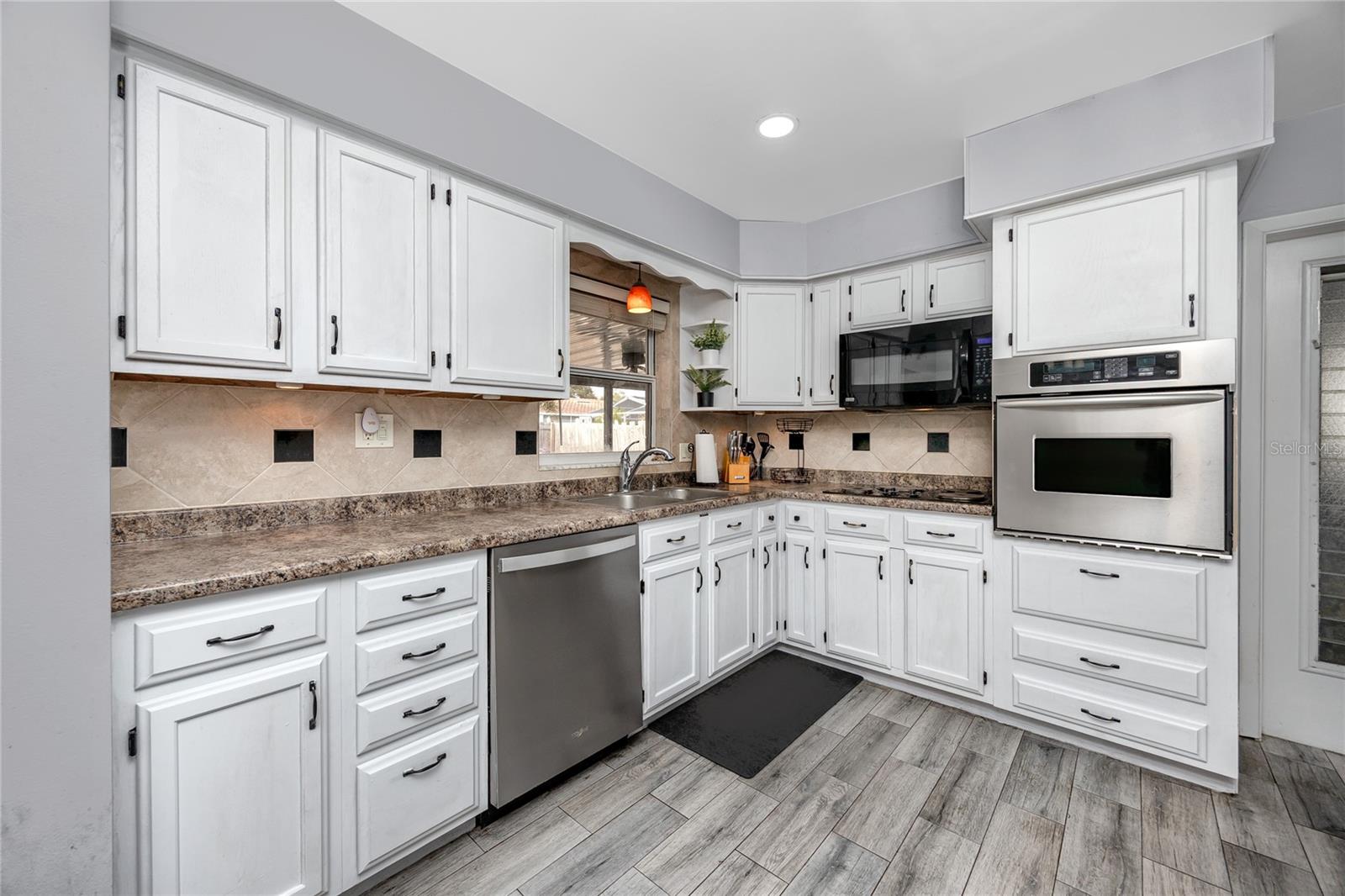 Image 13 of 36 For 8920 109th Lane