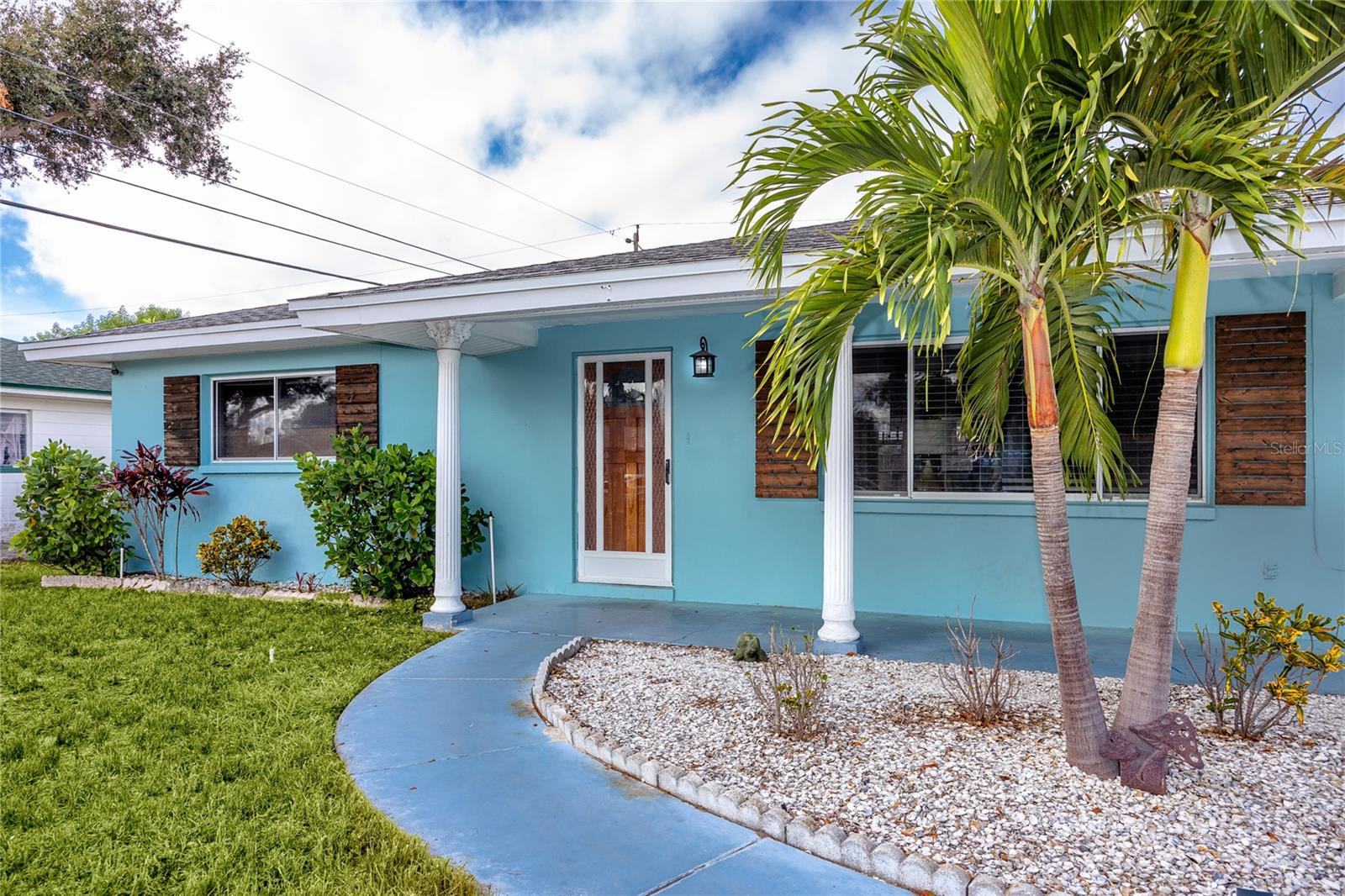 Image 4 of 36 For 8920 109th Lane