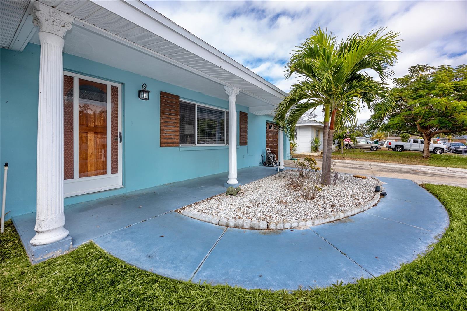 Image 5 of 36 For 8920 109th Lane