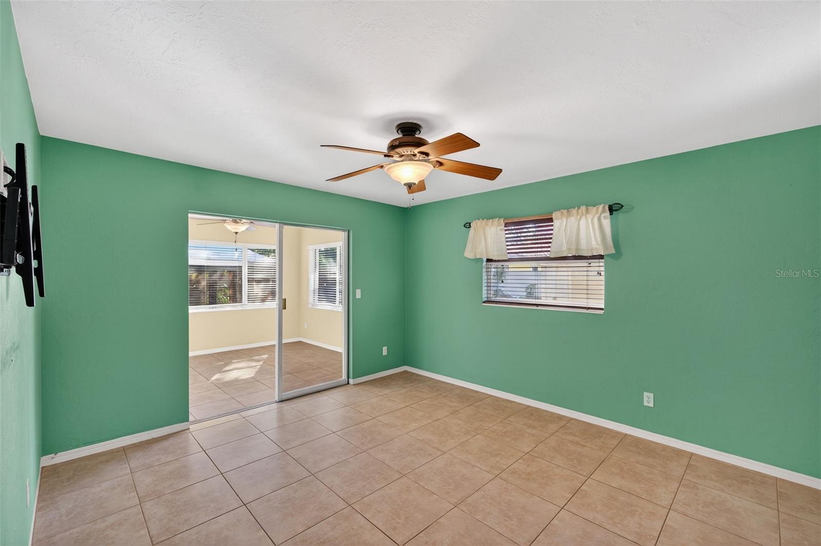 Image 19 of 30 For 8184 24th Avenue N