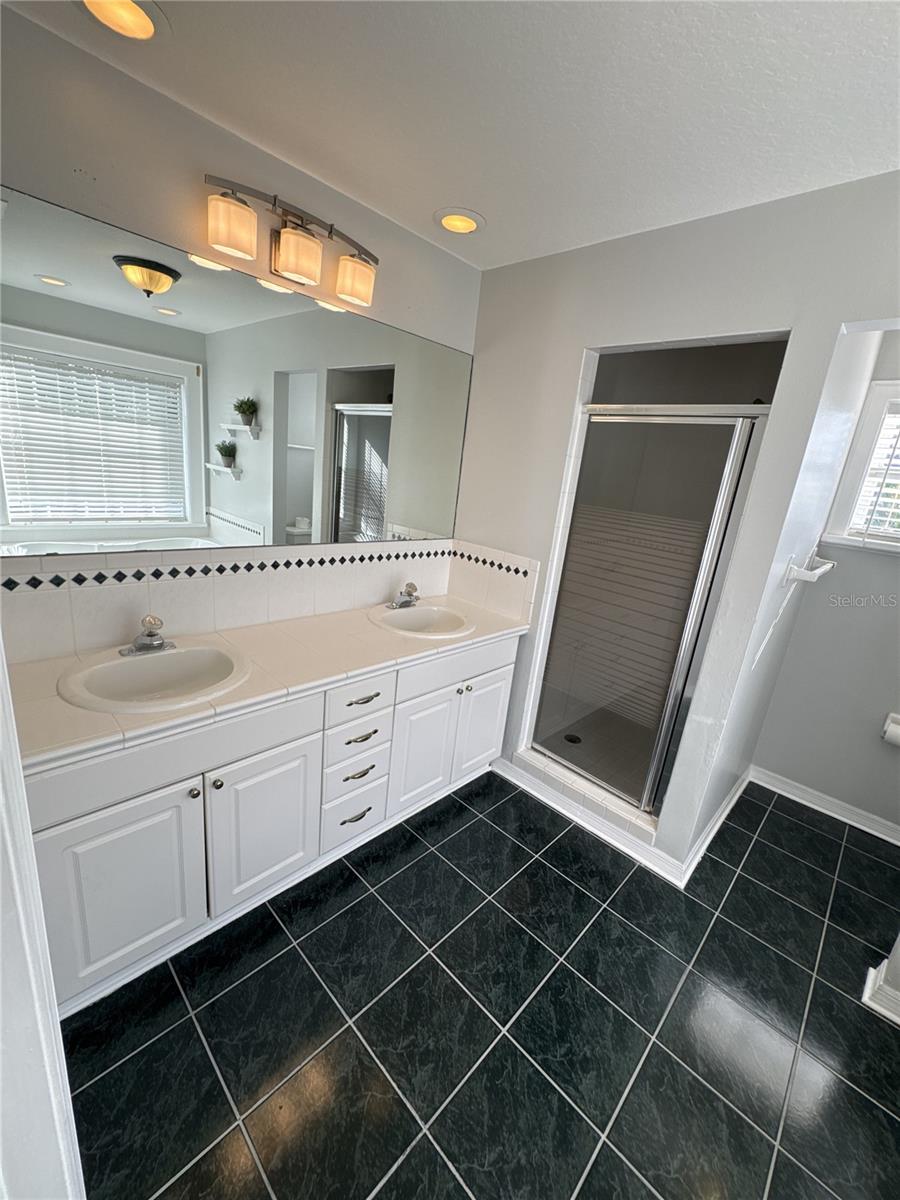 Image 10 of 38 For 2802 Morrison Avenue