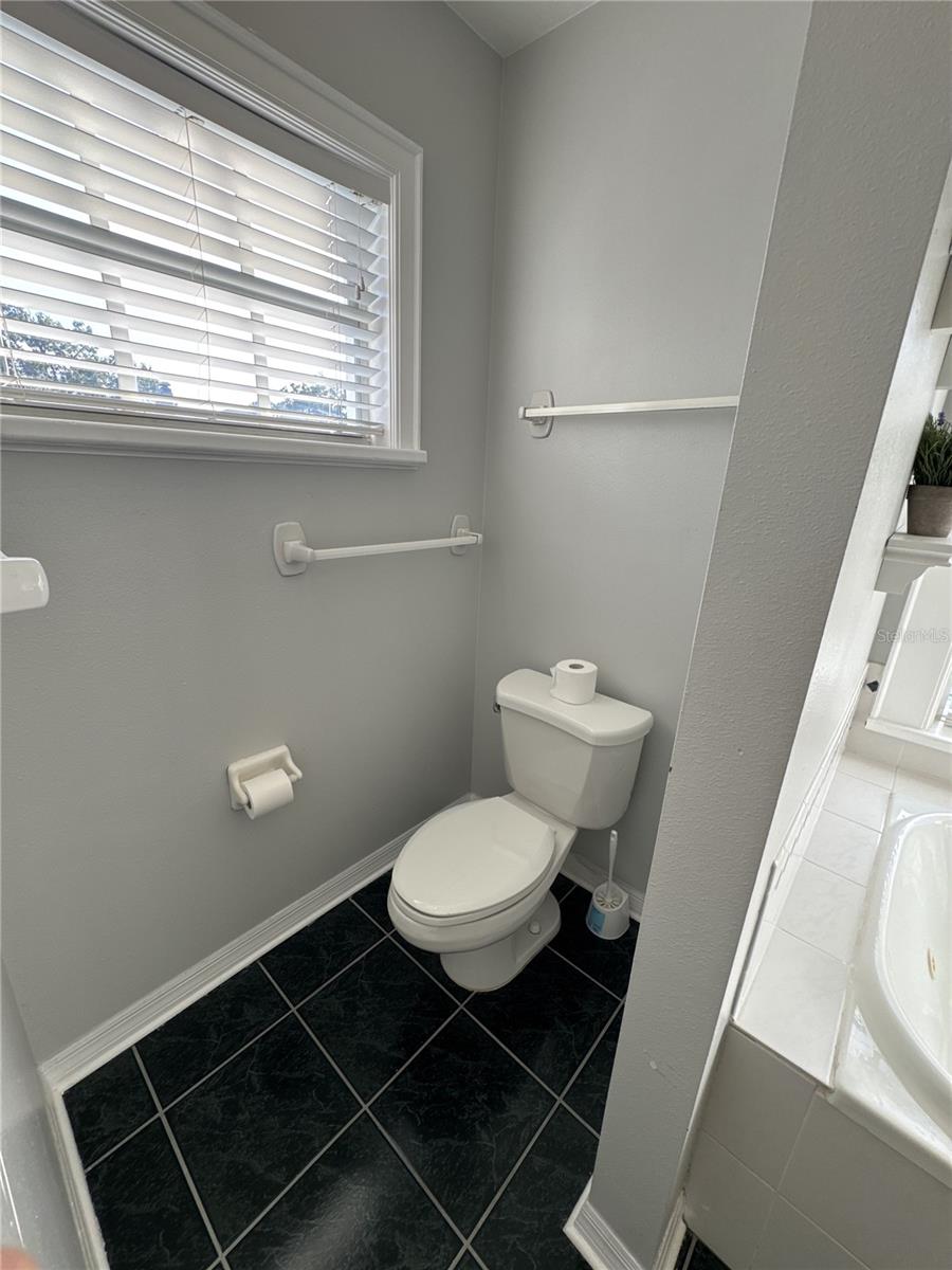 Image 12 of 38 For 2802 Morrison Avenue