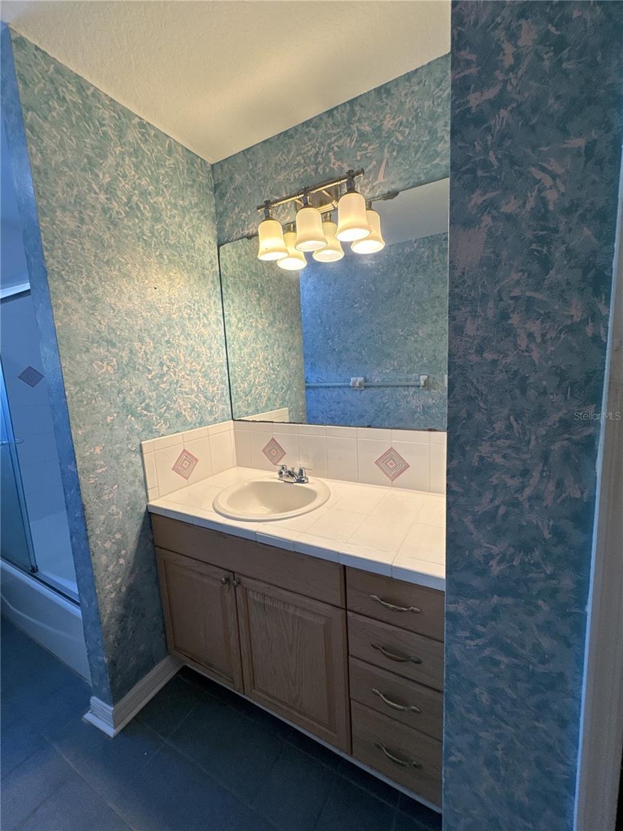 Image 25 of 38 For 2802 Morrison Avenue