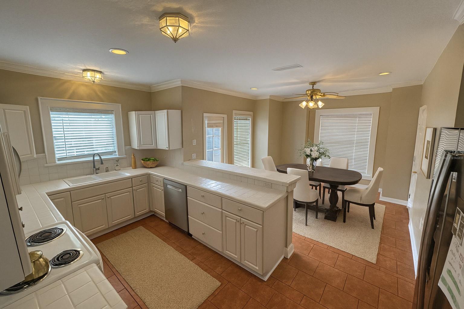 Image 29 of 38 For 2802 Morrison Avenue