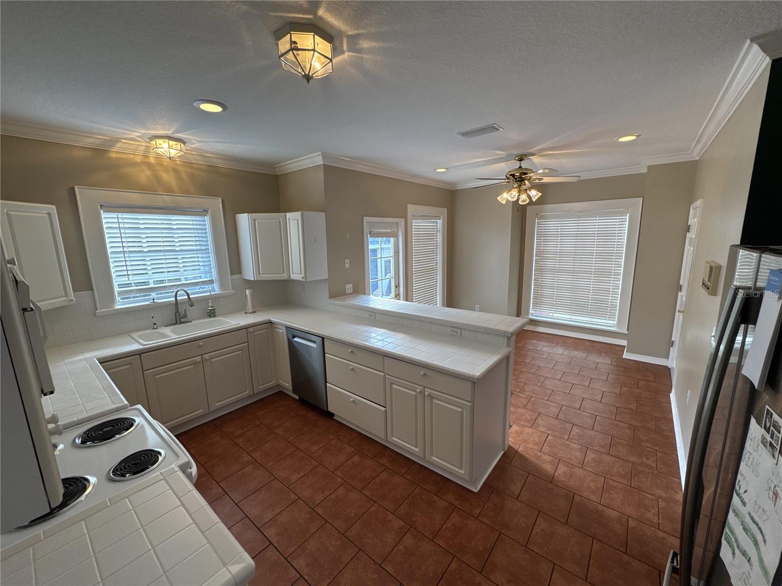 Image 30 of 38 For 2802 Morrison Avenue