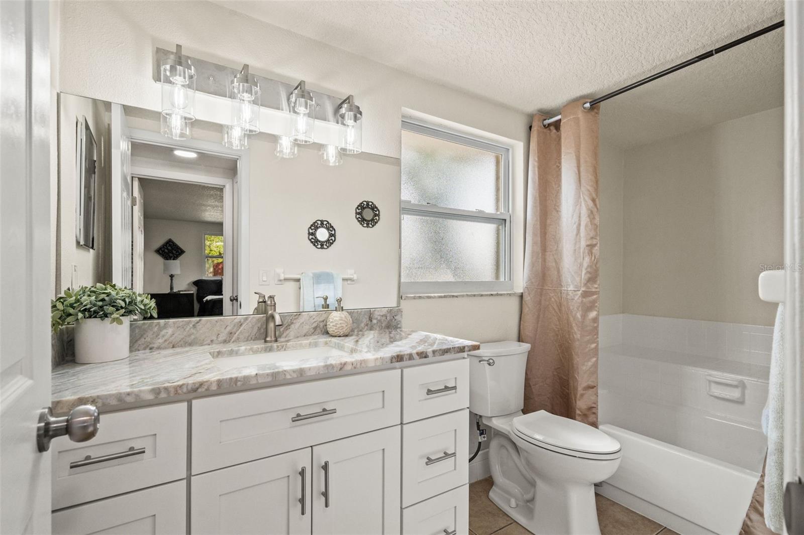 Image 21 of 31 For 7705 Birchwood Drive