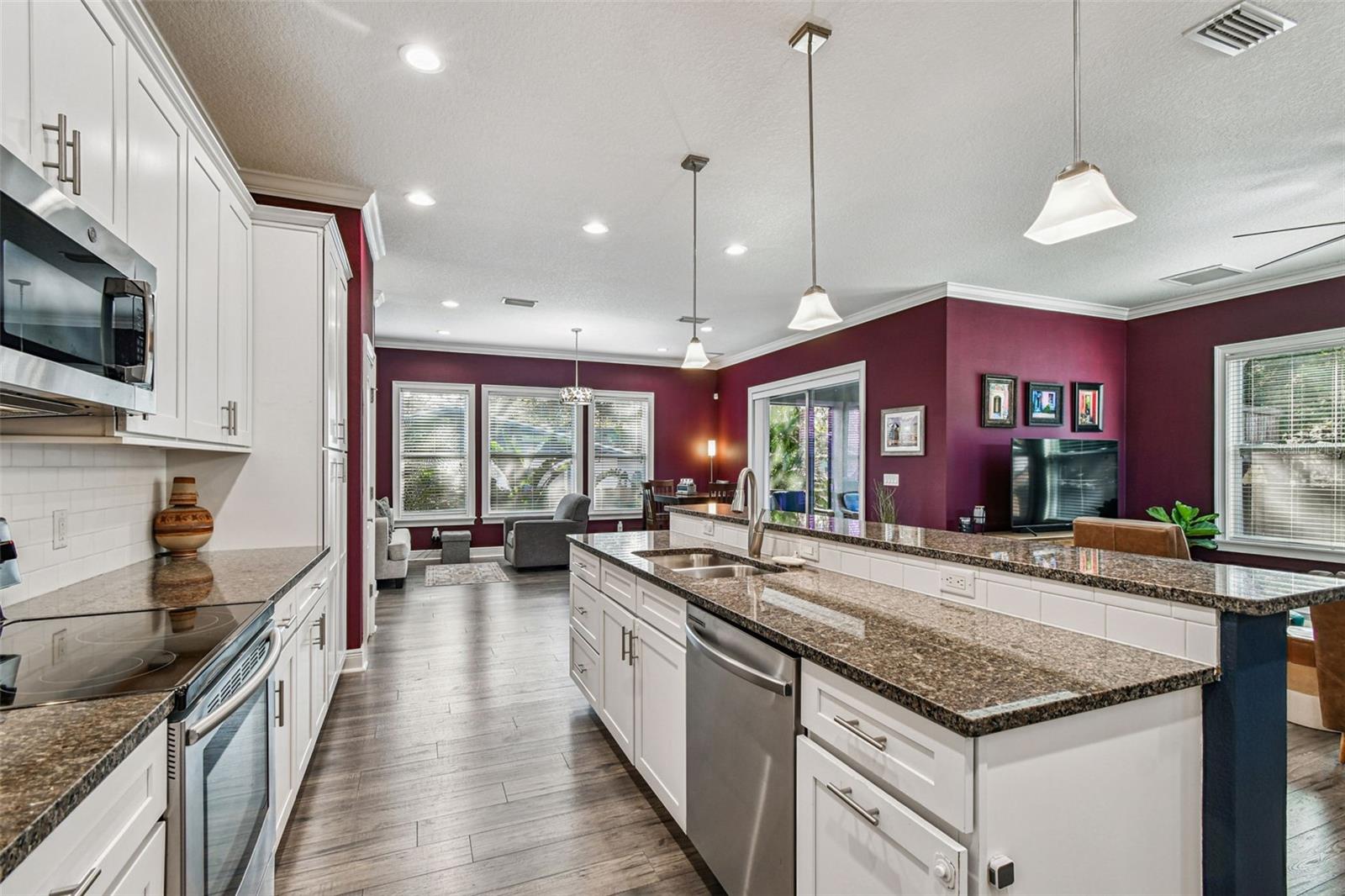 Image 21 of 55 For 2808 Pearl Avenue