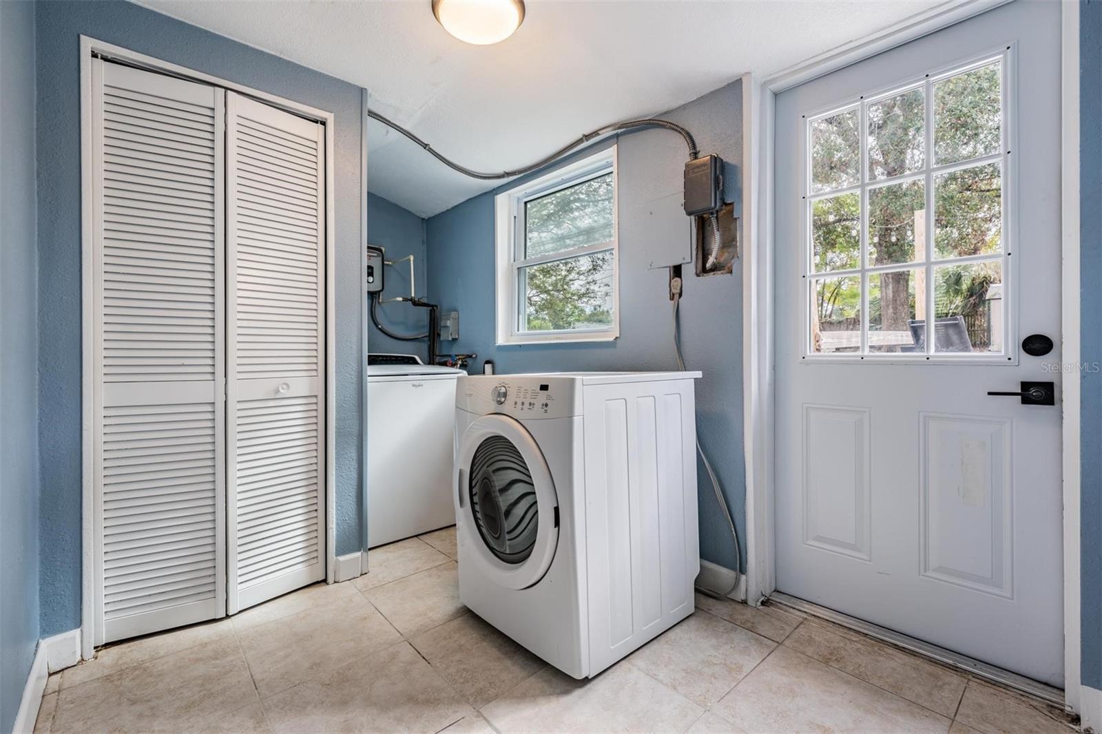 Image 18 of 31 For 1373 Pinebrook Drive