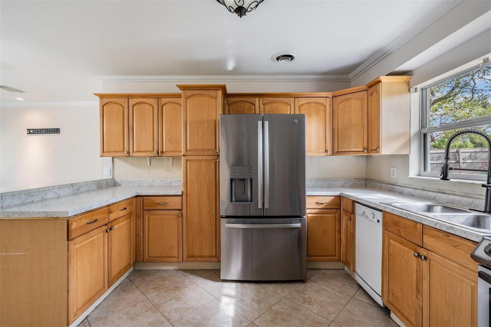 Image 7 of 31 For 1373 Pinebrook Drive