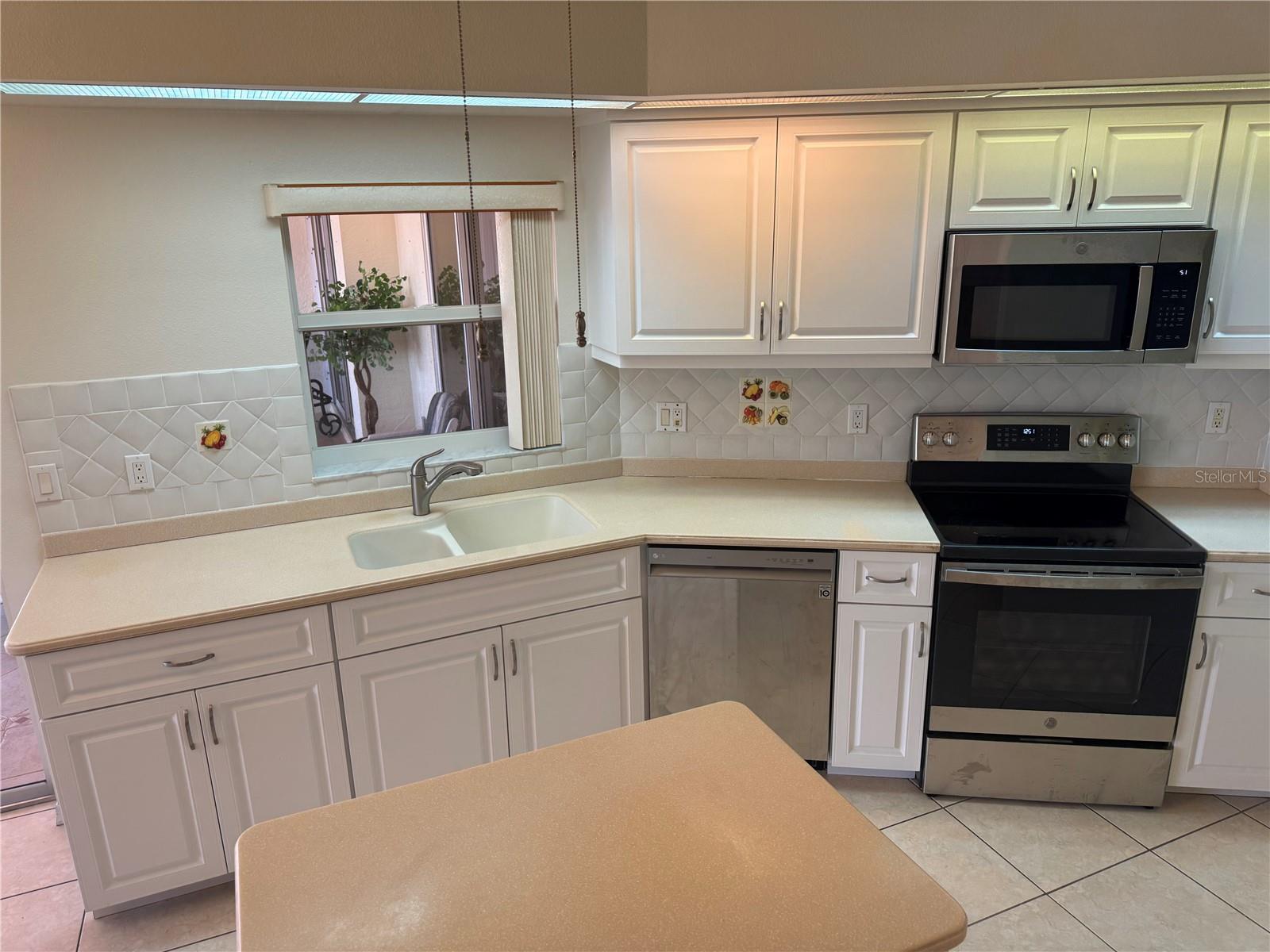 Image 9 of 36 For 4210 25th Place