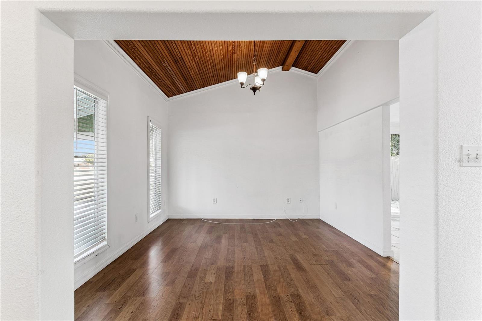 Image 10 of 53 For 10898 111th Place N