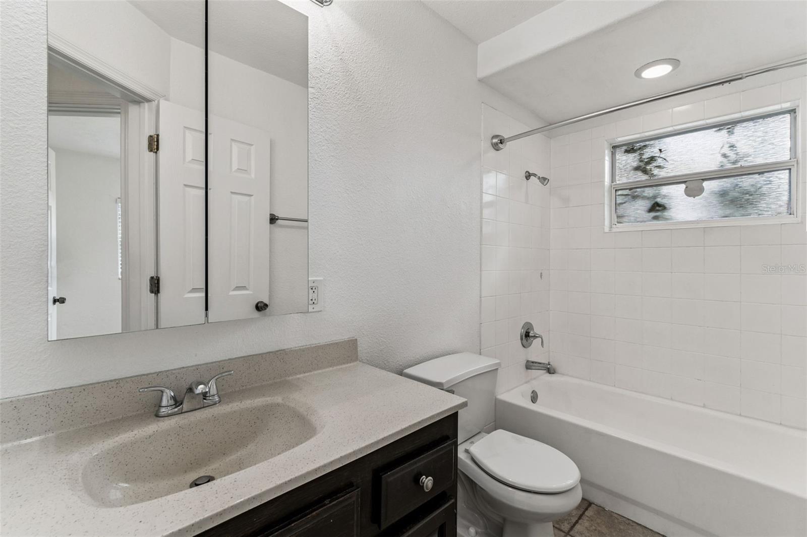 Image 25 of 53 For 10898 111th Place N