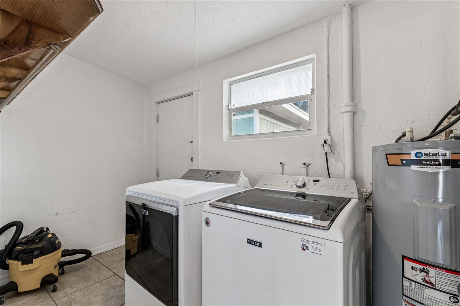 Image 33 of 53 For 10898 111th Place N