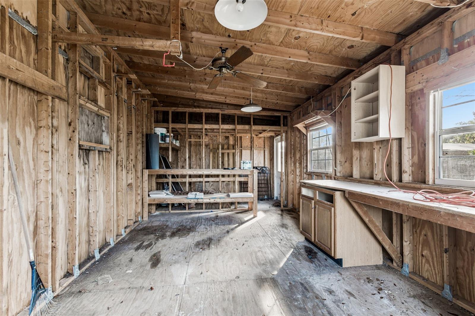 Image 40 of 53 For 10898 111th Place N