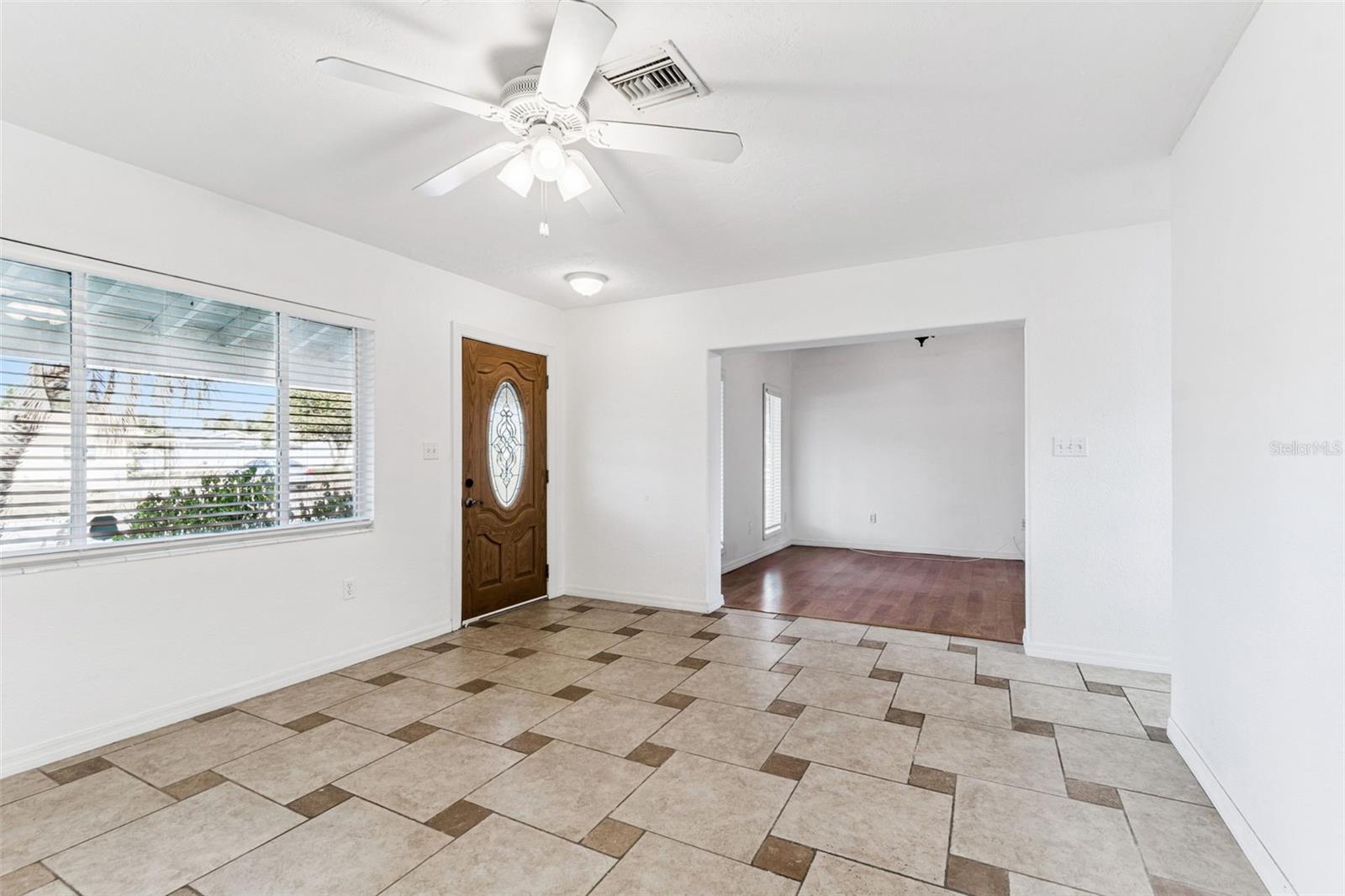 Image 6 of 53 For 10898 111th Place N