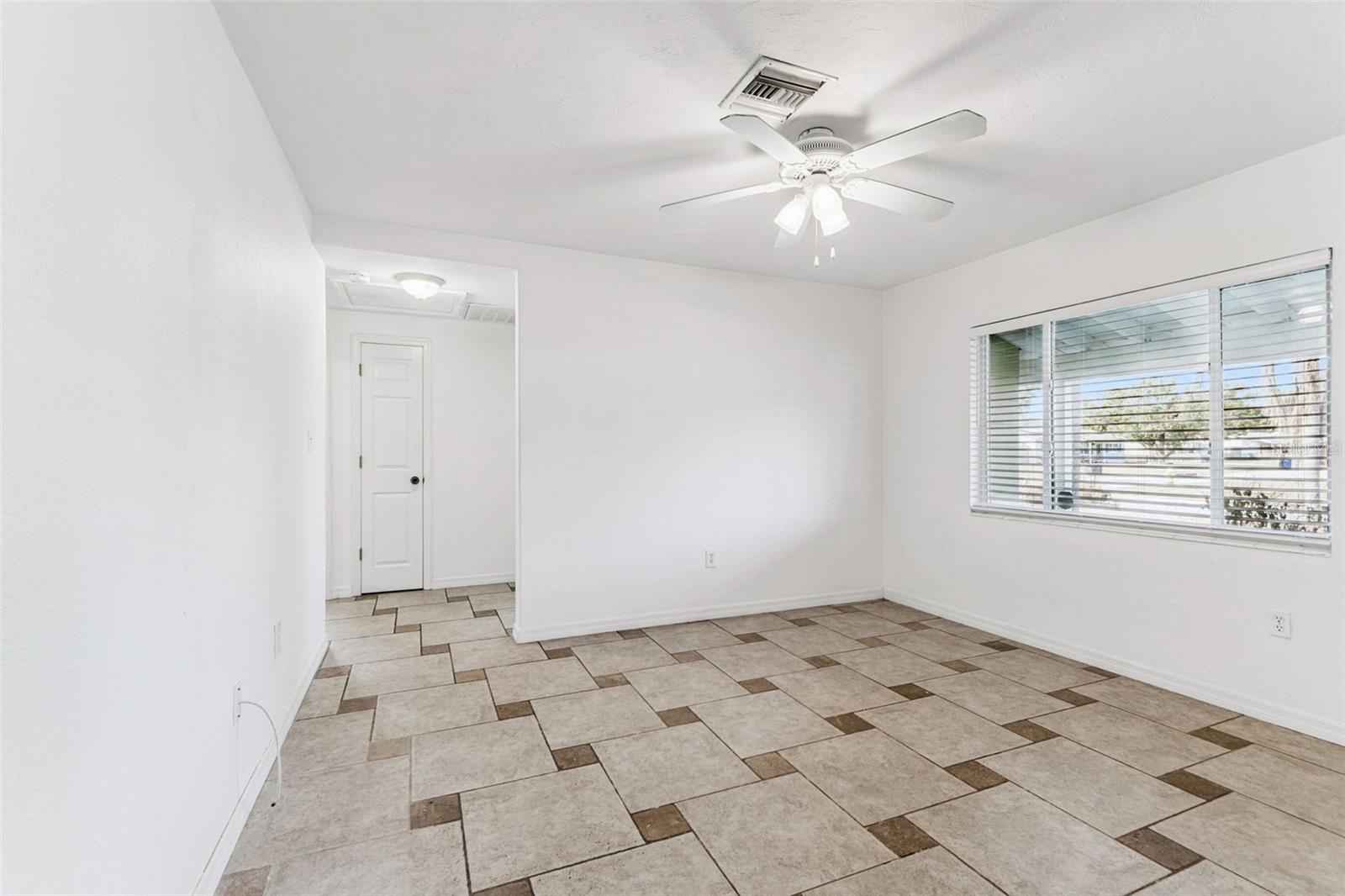 Image 8 of 53 For 10898 111th Place N