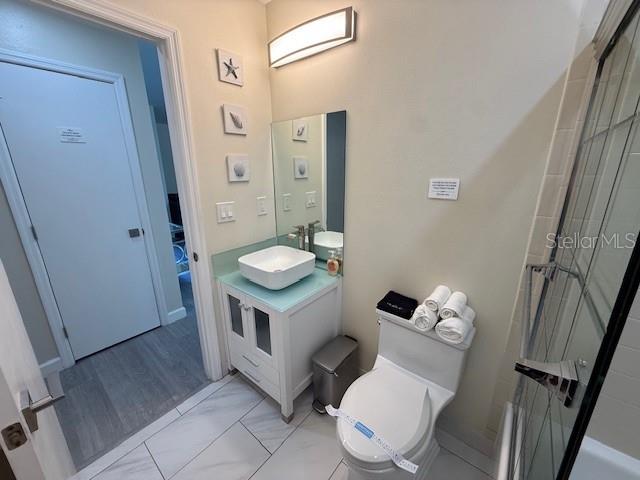 Image 12 of 26 For 520 Mcarthur Avenue