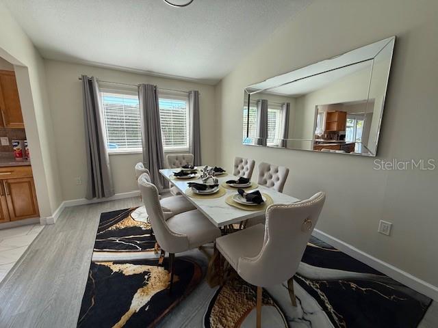 Image 7 of 26 For 520 Mcarthur Avenue