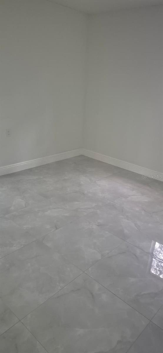 Image 6 of 21 For 7128 Oakwood Dr  2