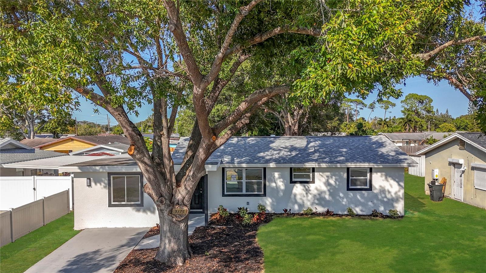 Image 13 of 70 For 5175 88th Avenue N