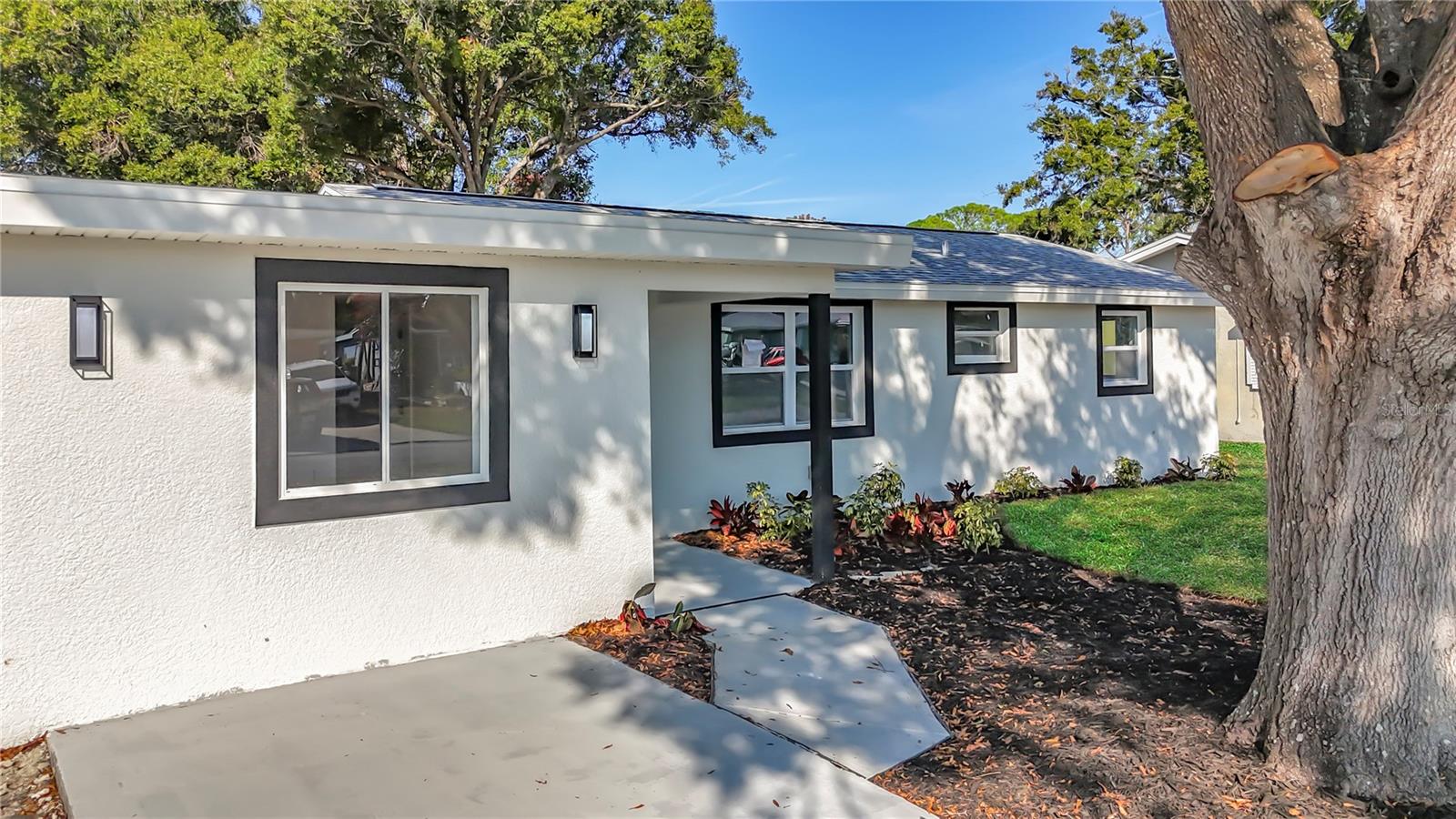 Image 17 of 70 For 5175 88th Avenue N