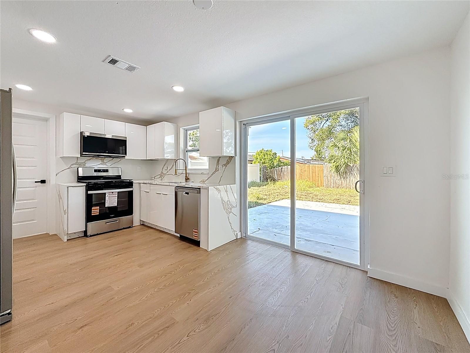 Image 28 of 70 For 5175 88th Avenue N