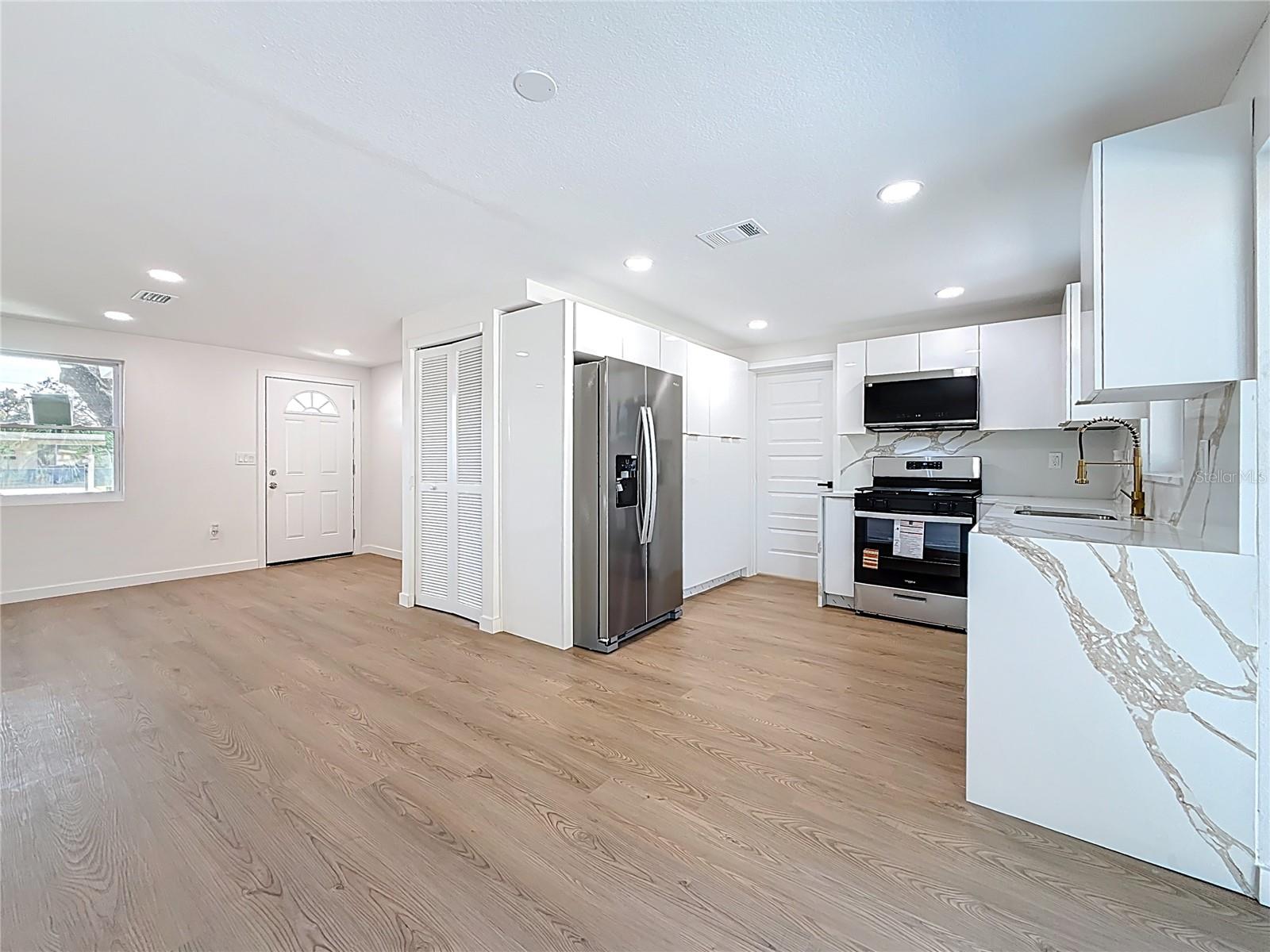 Image 29 of 70 For 5175 88th Avenue N