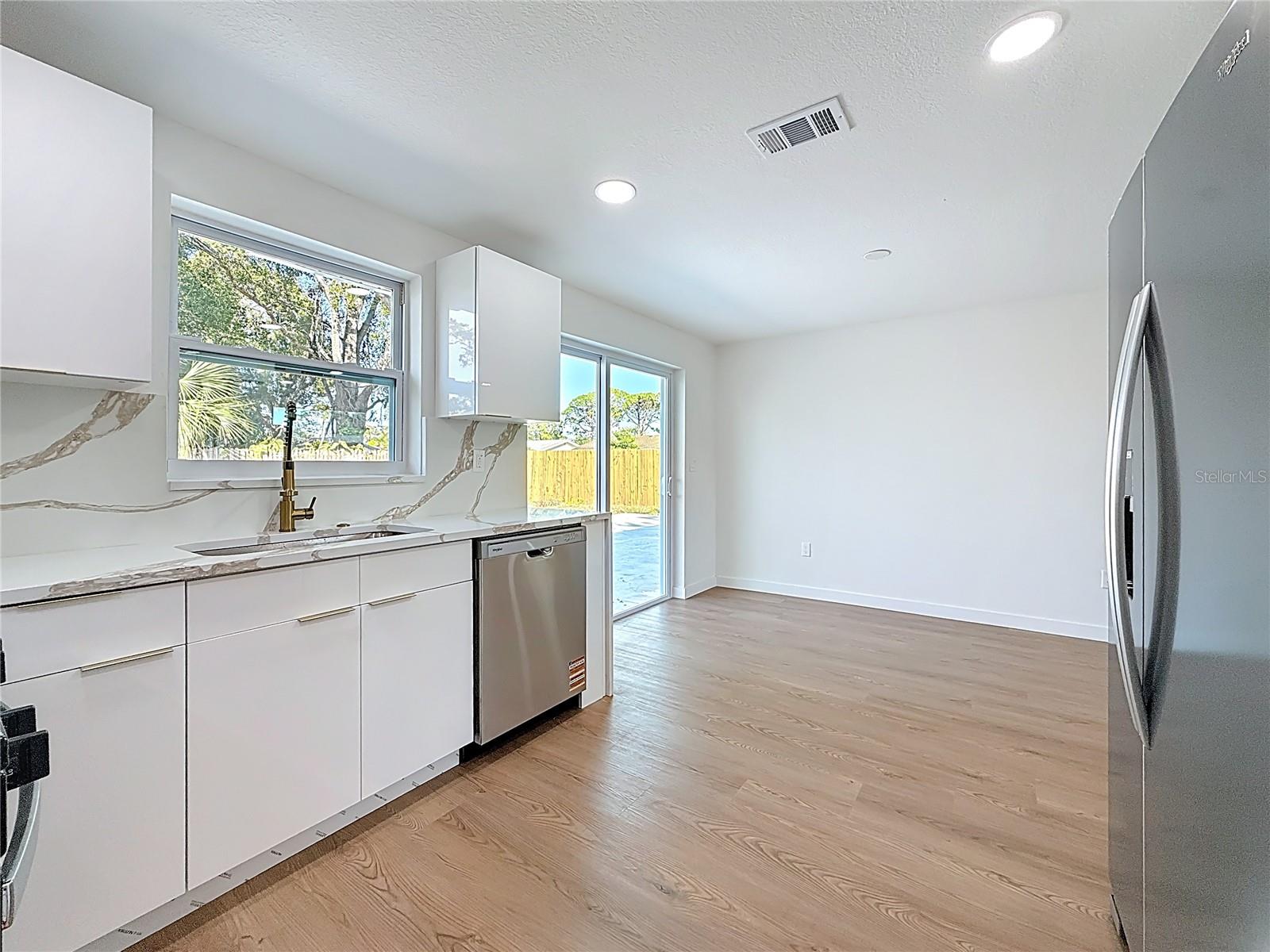 Image 36 of 70 For 5175 88th Avenue N