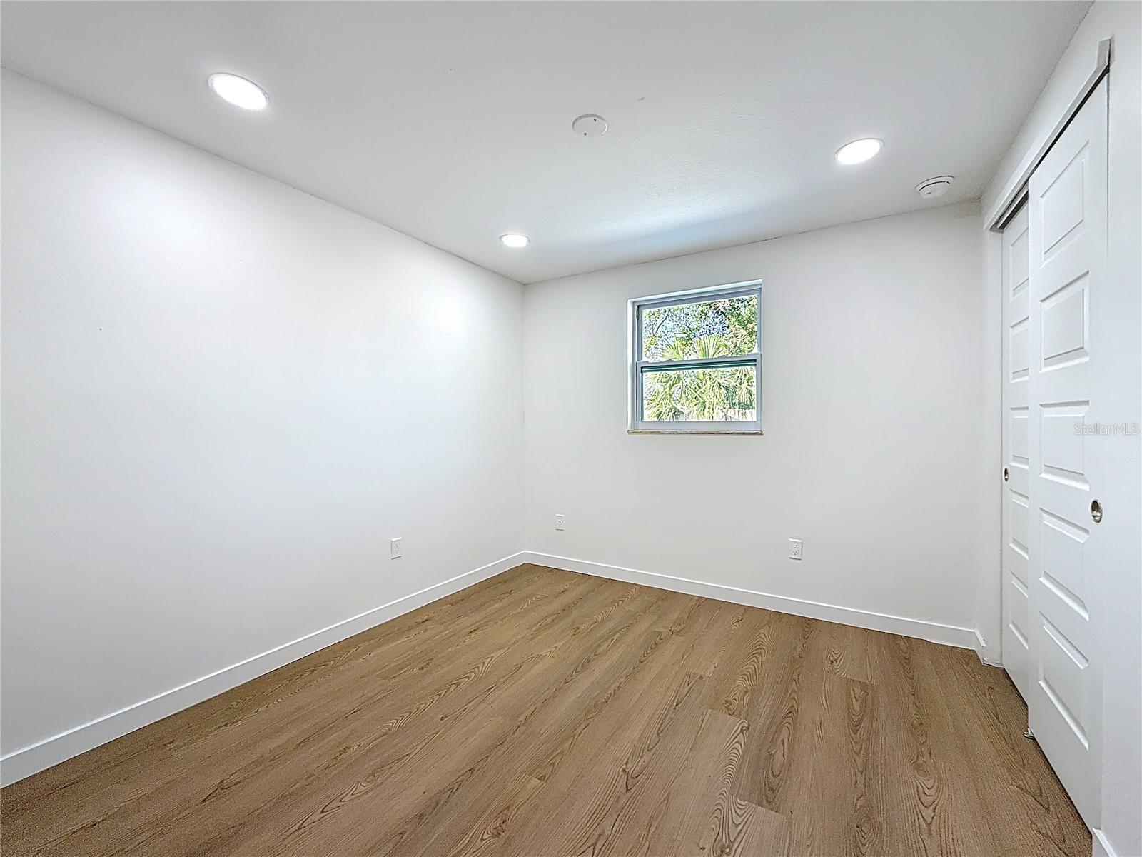 Image 38 of 70 For 5175 88th Avenue N