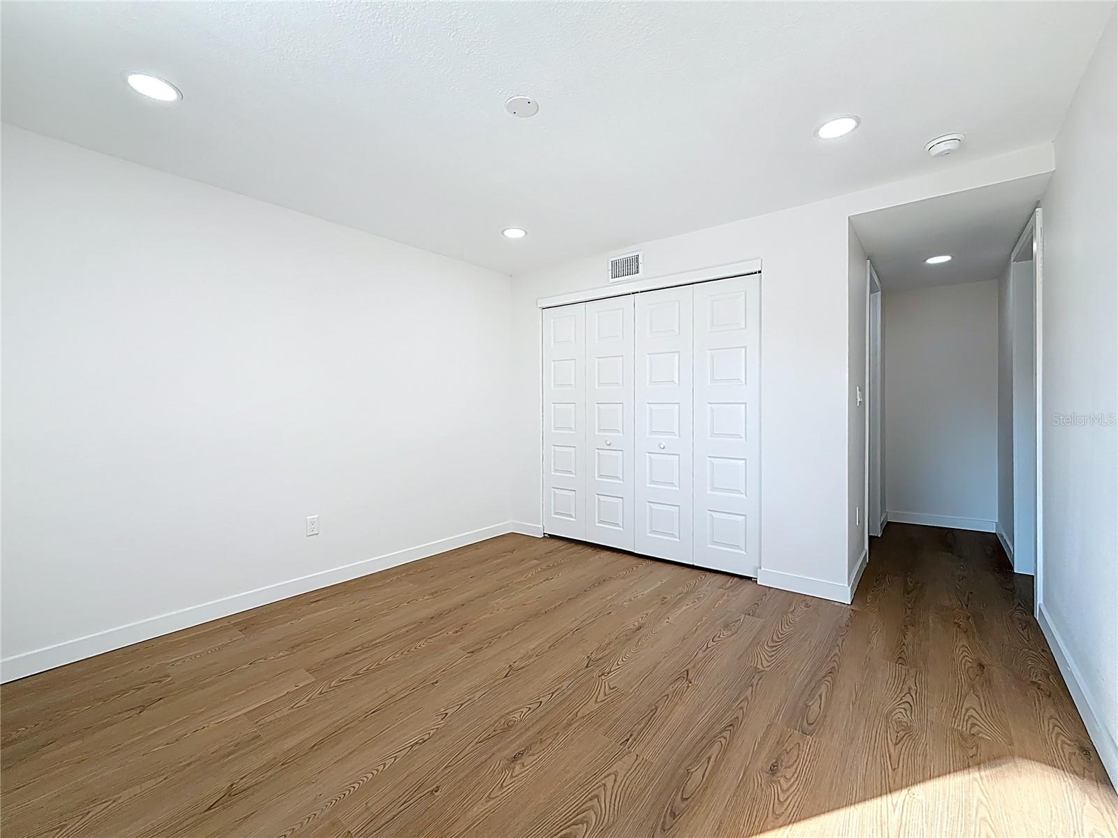 Image 42 of 70 For 5175 88th Avenue N