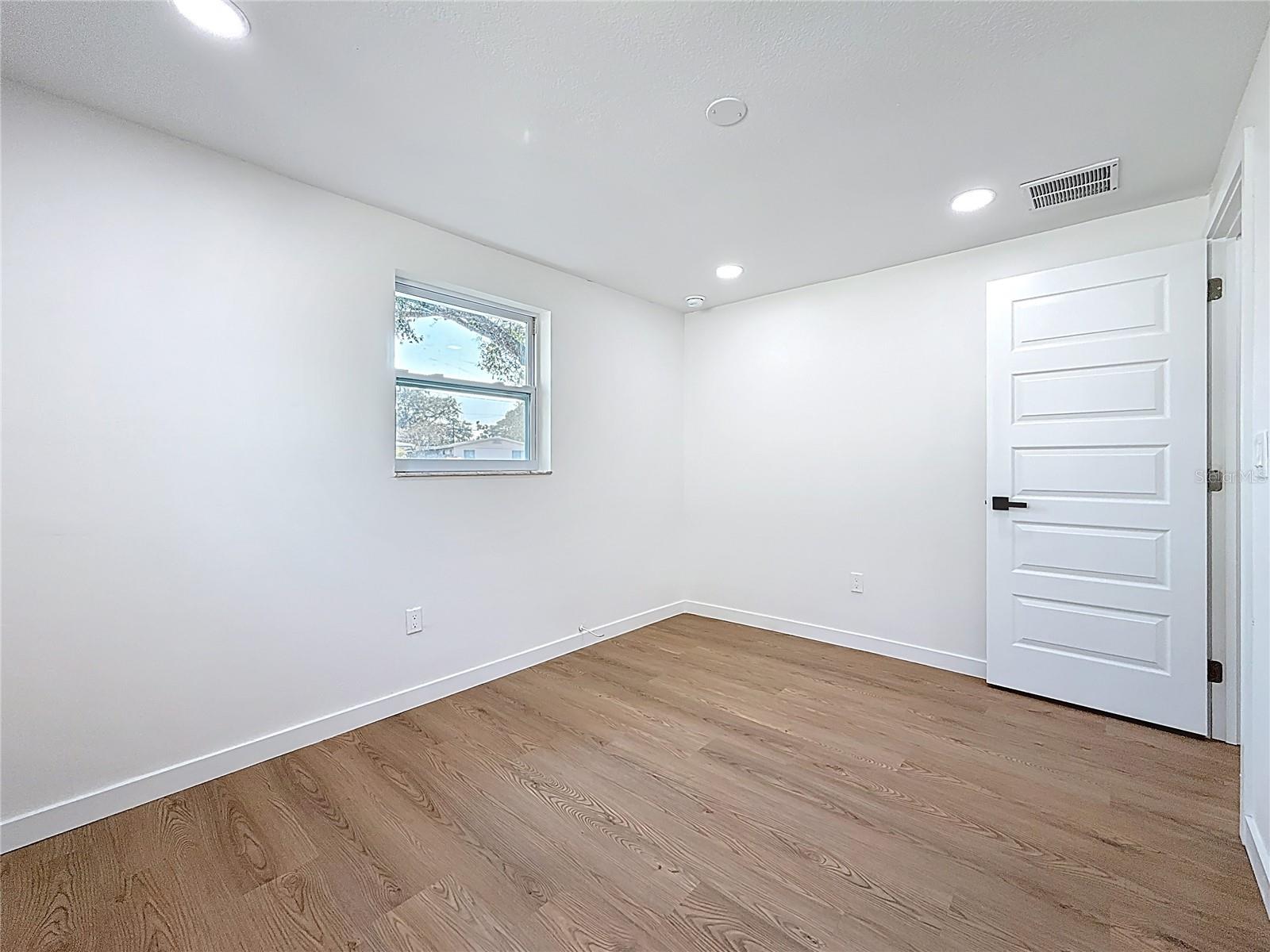 Image 51 of 70 For 5175 88th Avenue N