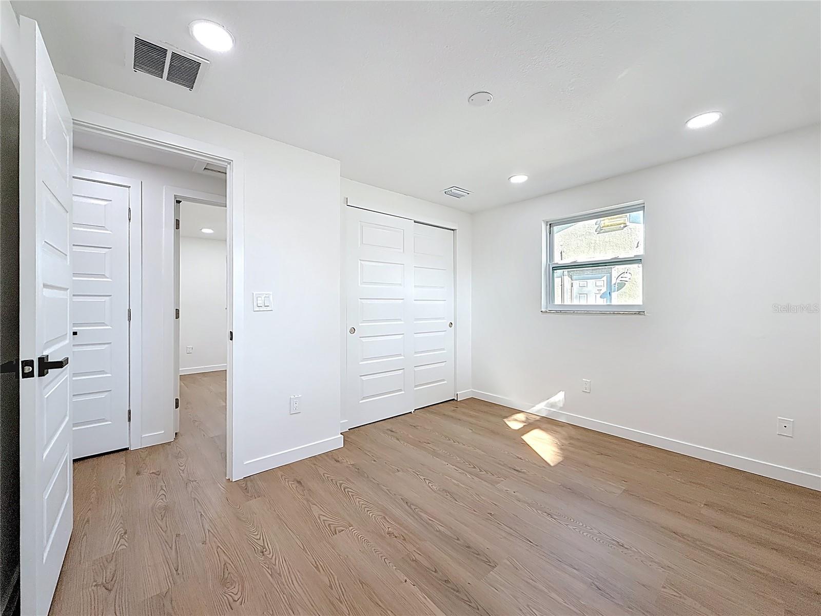 Image 53 of 70 For 5175 88th Avenue N