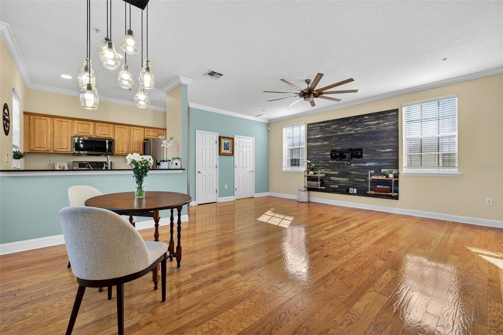 Image 3 of 16 For 608 Matanzas Avenue 3