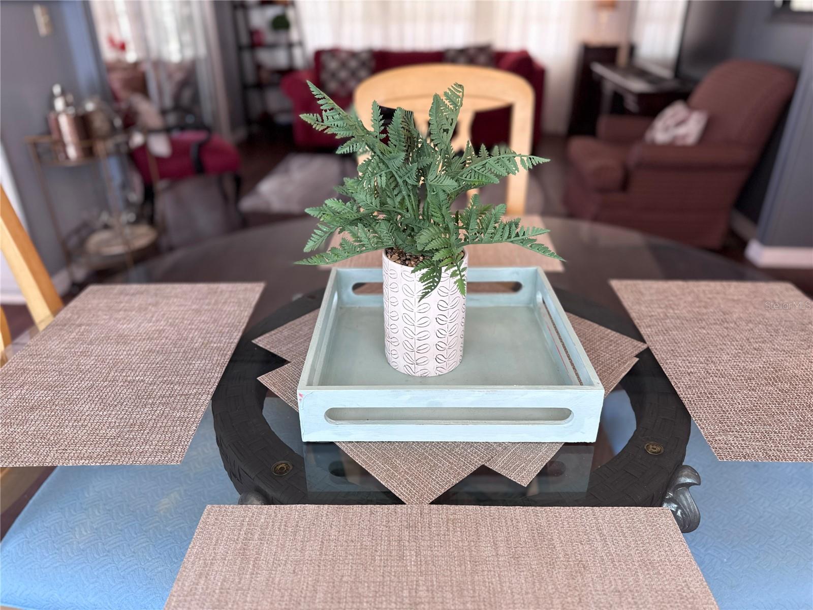 Listing photo id 14 for 2331 Belleair Road 904