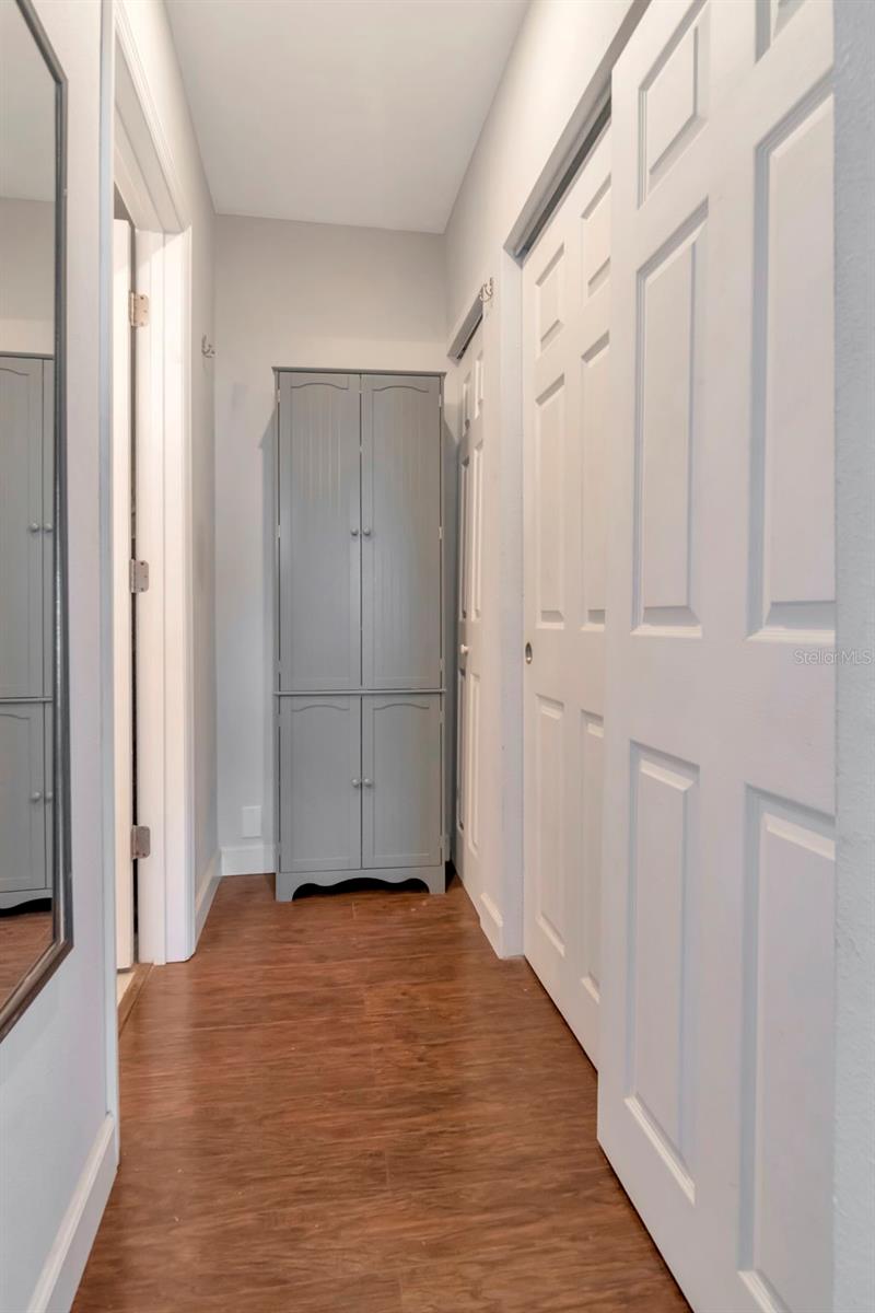 Image 20 of 36 For 1230 32nd Street N