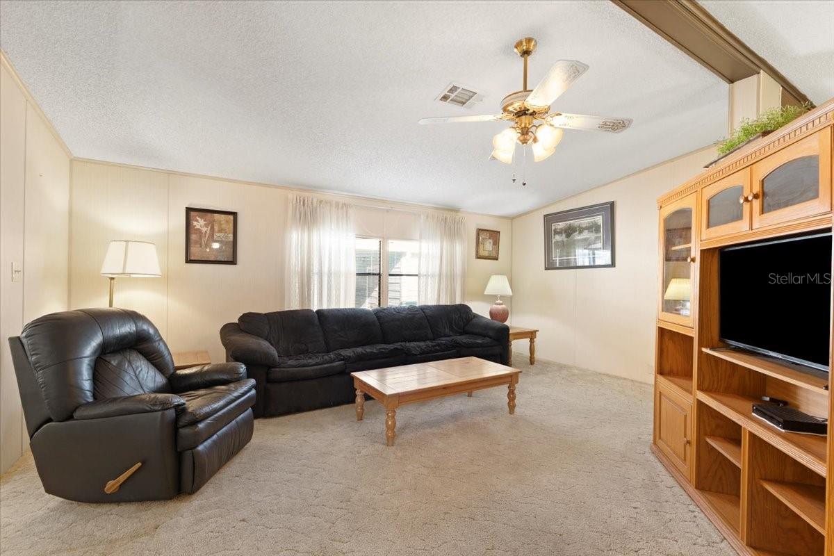 Image 5 of 23 For 8308 Princess Court