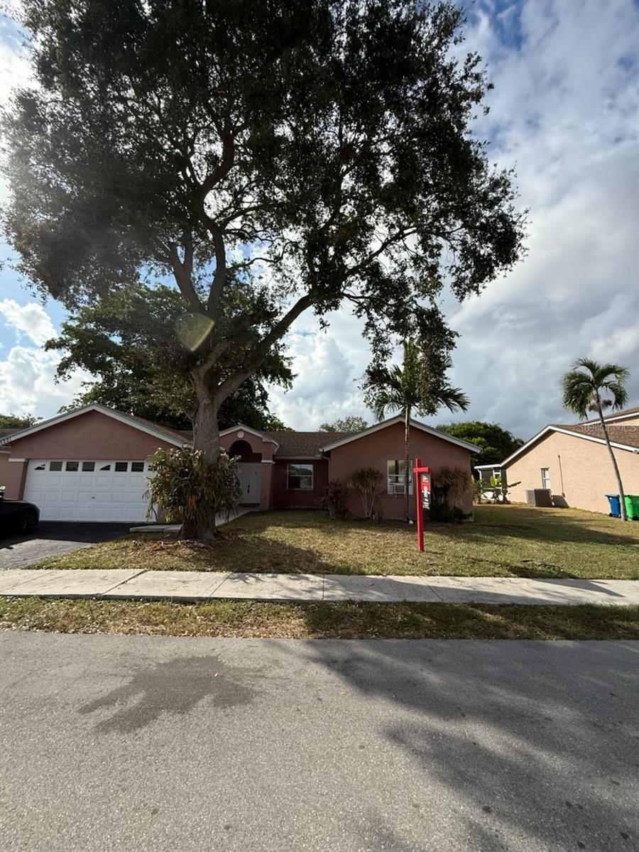 Image 4 of 29 For 5221 96th Avenue