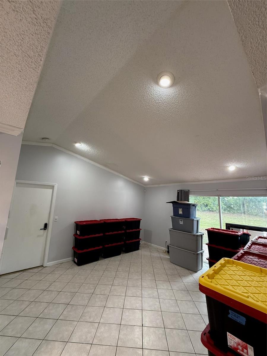 Image 9 of 29 For 5221 96th Avenue