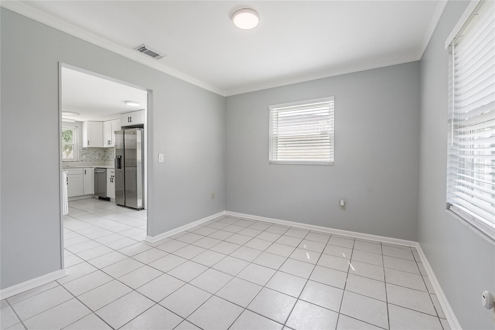 Image 22 of 43 For 4134 El Camino Real E