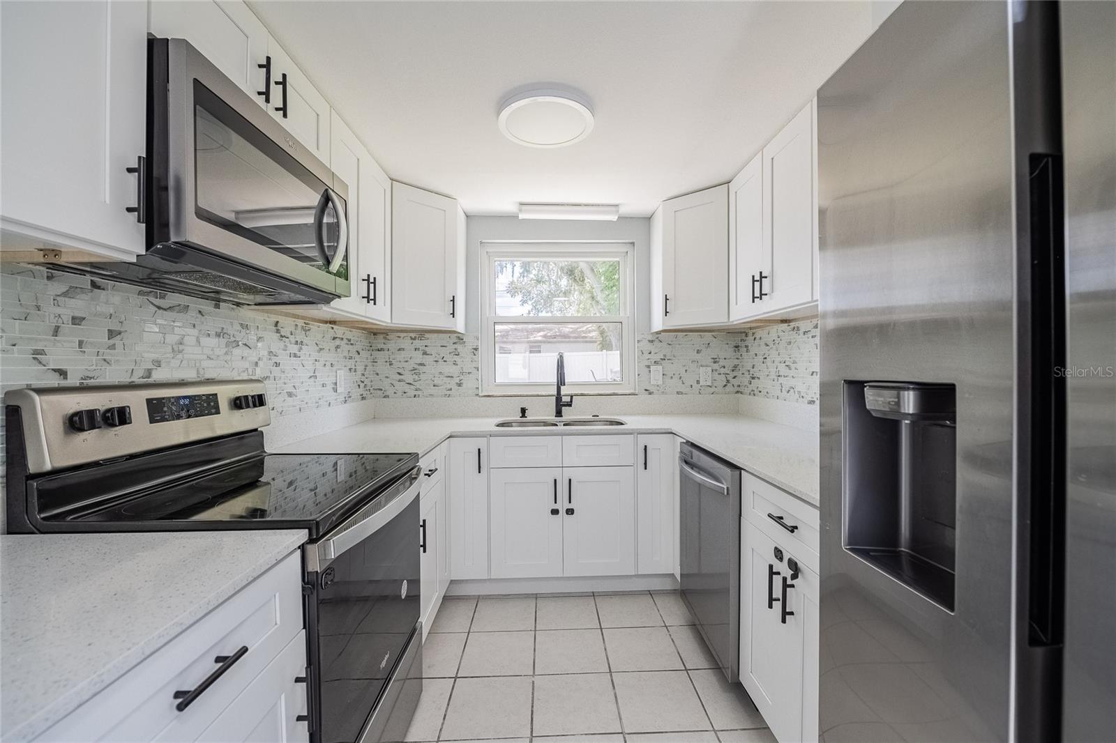 Image 26 of 43 For 4134 El Camino Real E