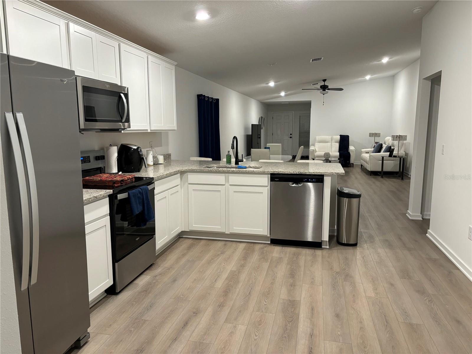 Image 2 of 4 For 5761 Helmsman Court