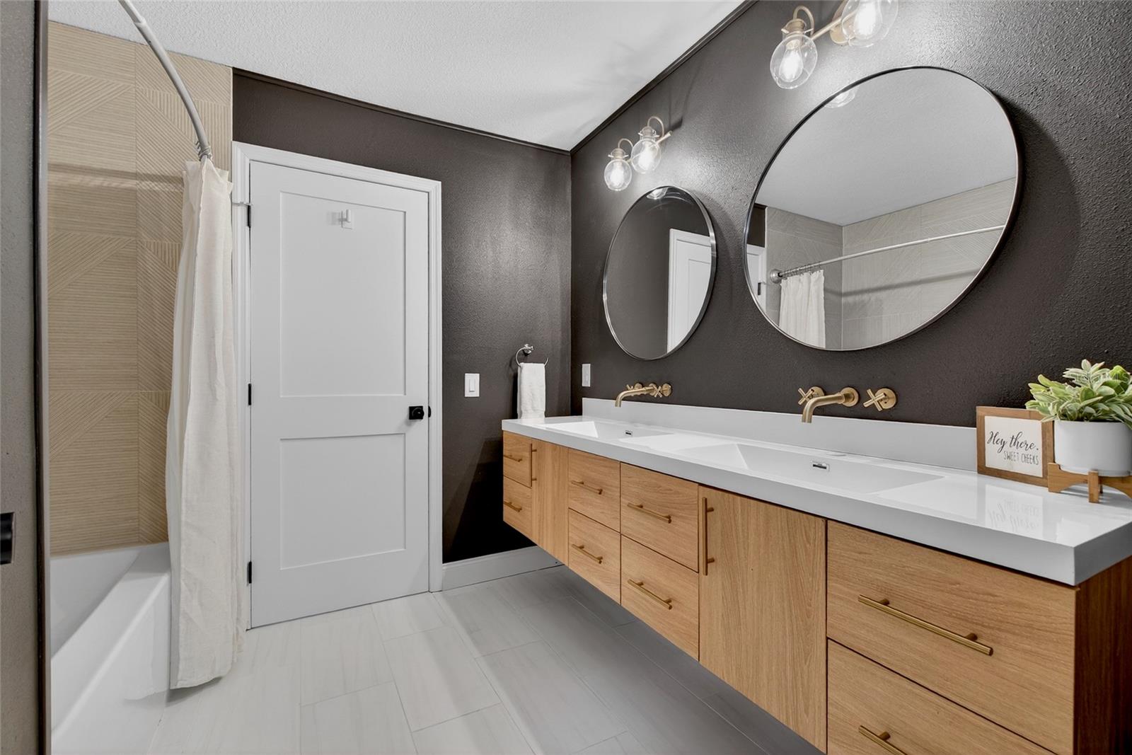 Image 23 of 60 For 2000 Kansas Avenue Ne