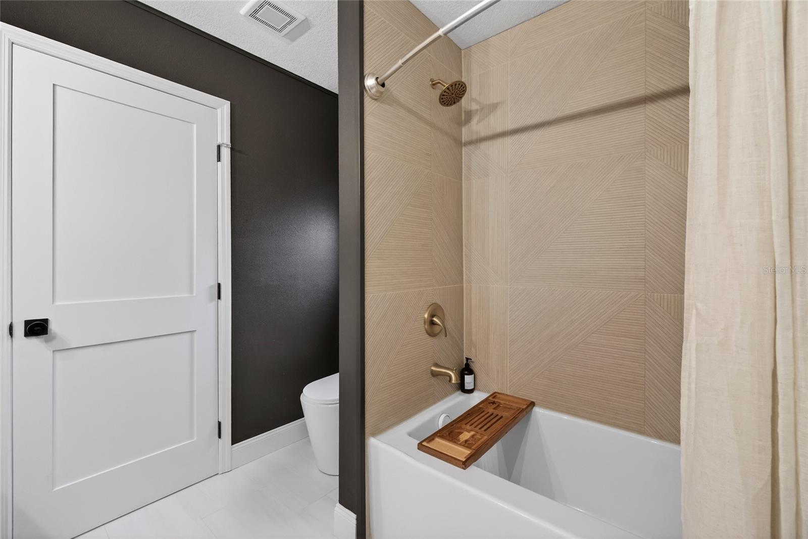 Image 24 of 60 For 2000 Kansas Avenue Ne