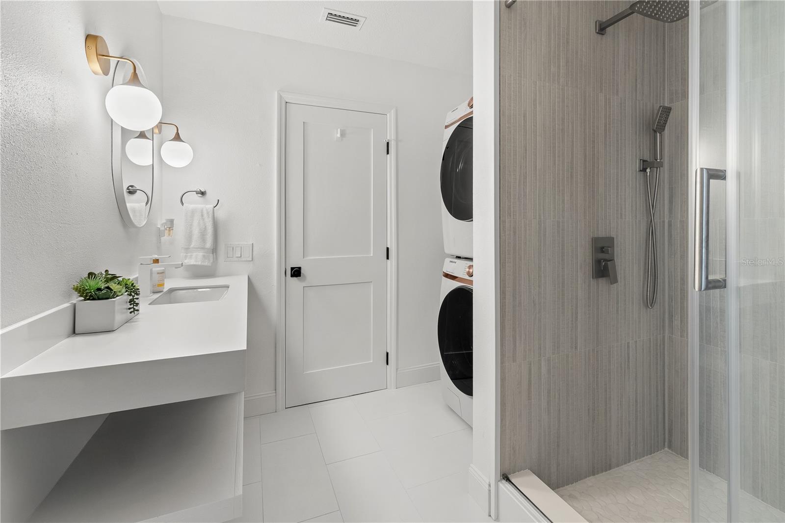 Image 31 of 60 For 2000 Kansas Avenue Ne