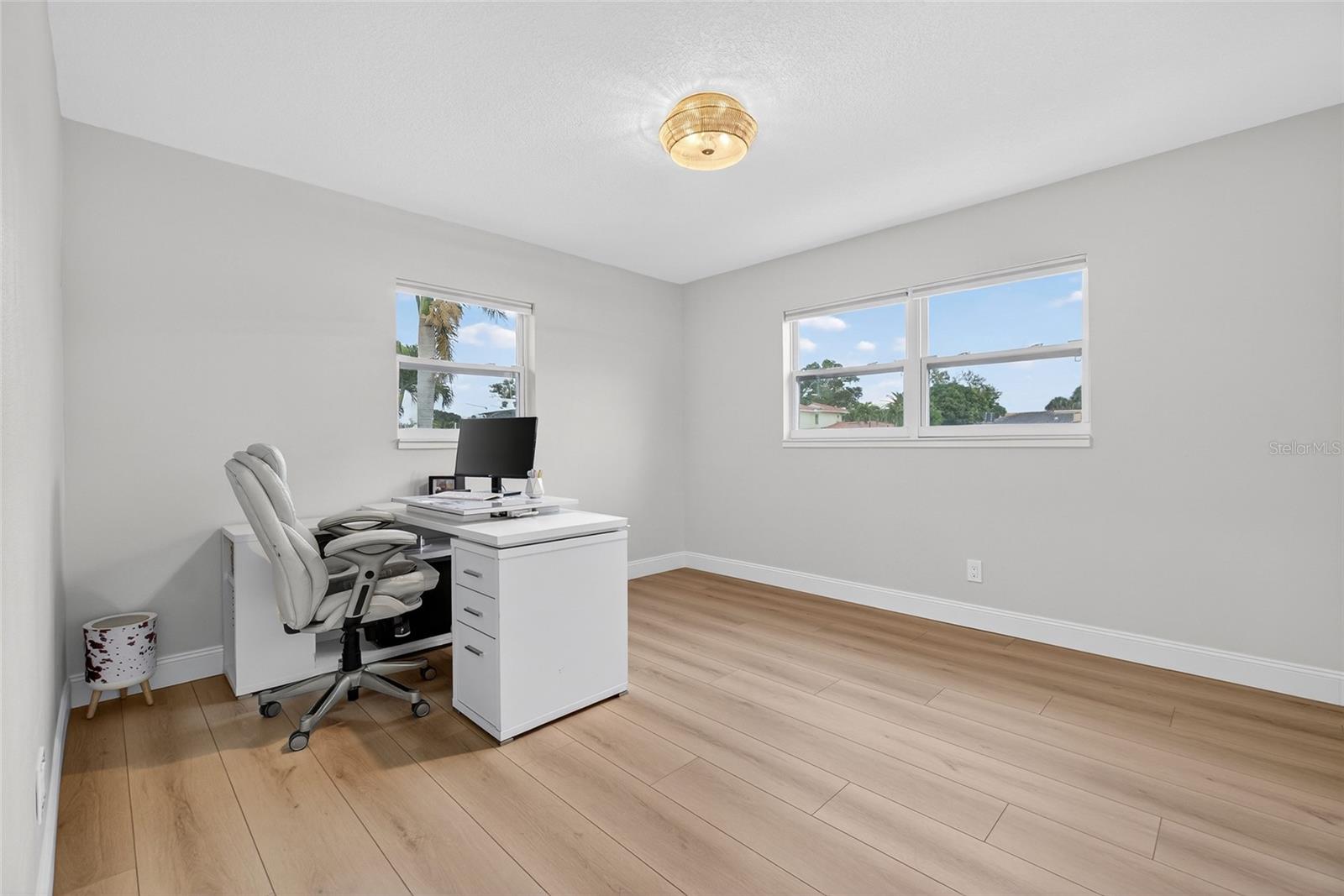 Image 33 of 60 For 2000 Kansas Avenue Ne