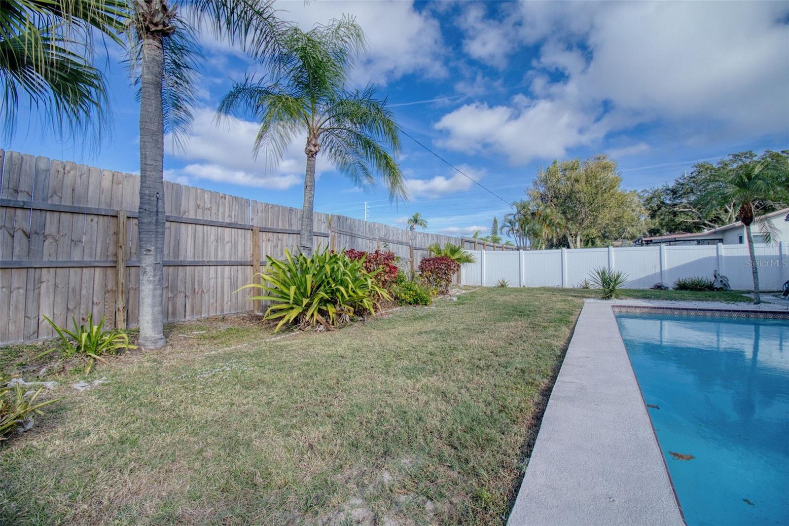 Image 28 of 42 For 1496 Seaspray Lane