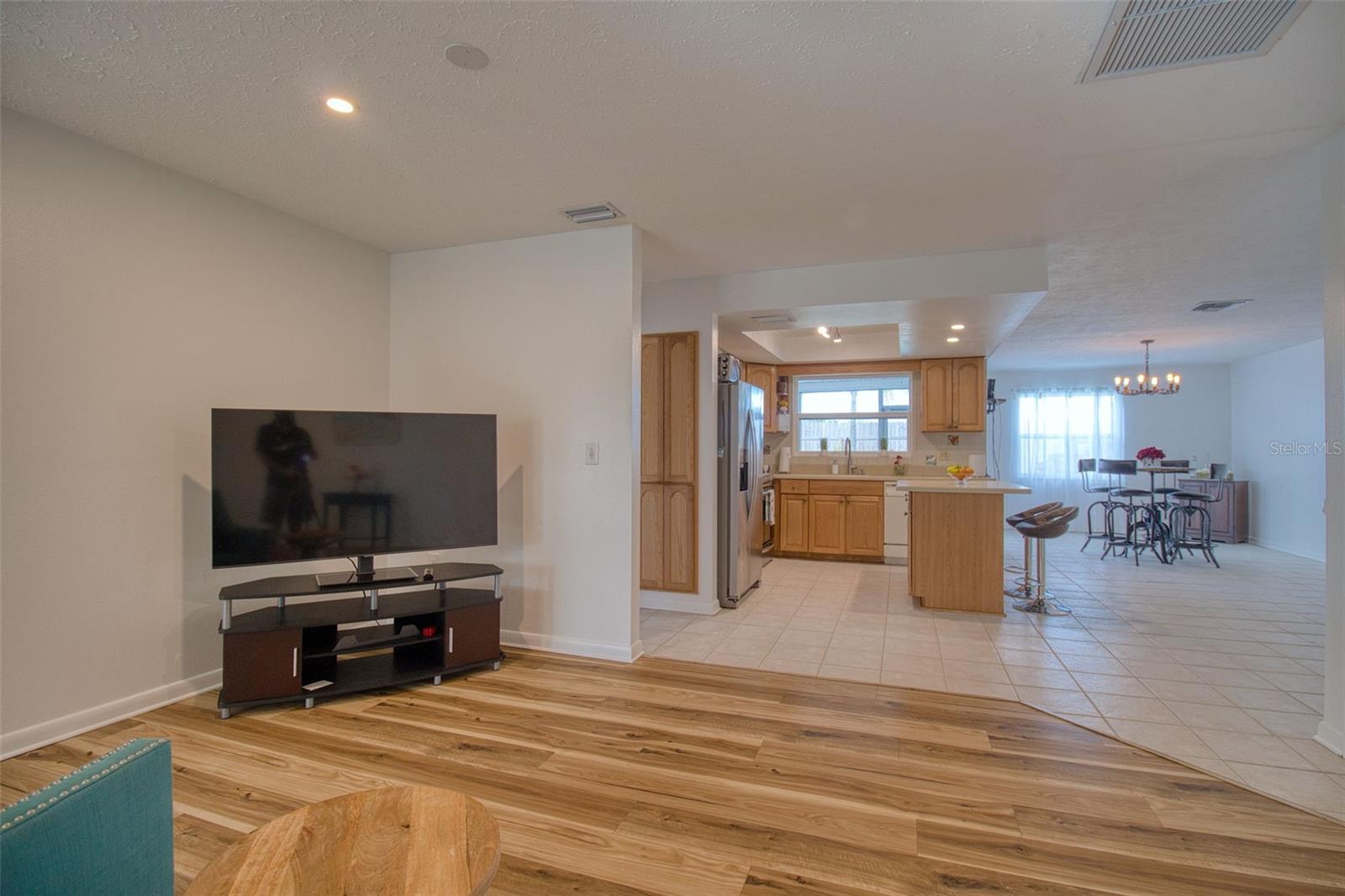 Image 8 of 42 For 1496 Seaspray Lane