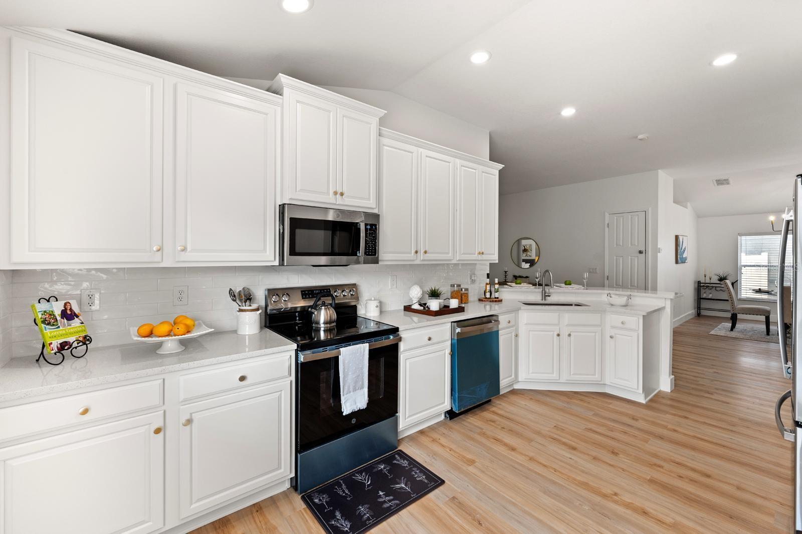 Image 12 of 32 For 11112 Goldenrod Fern Drive