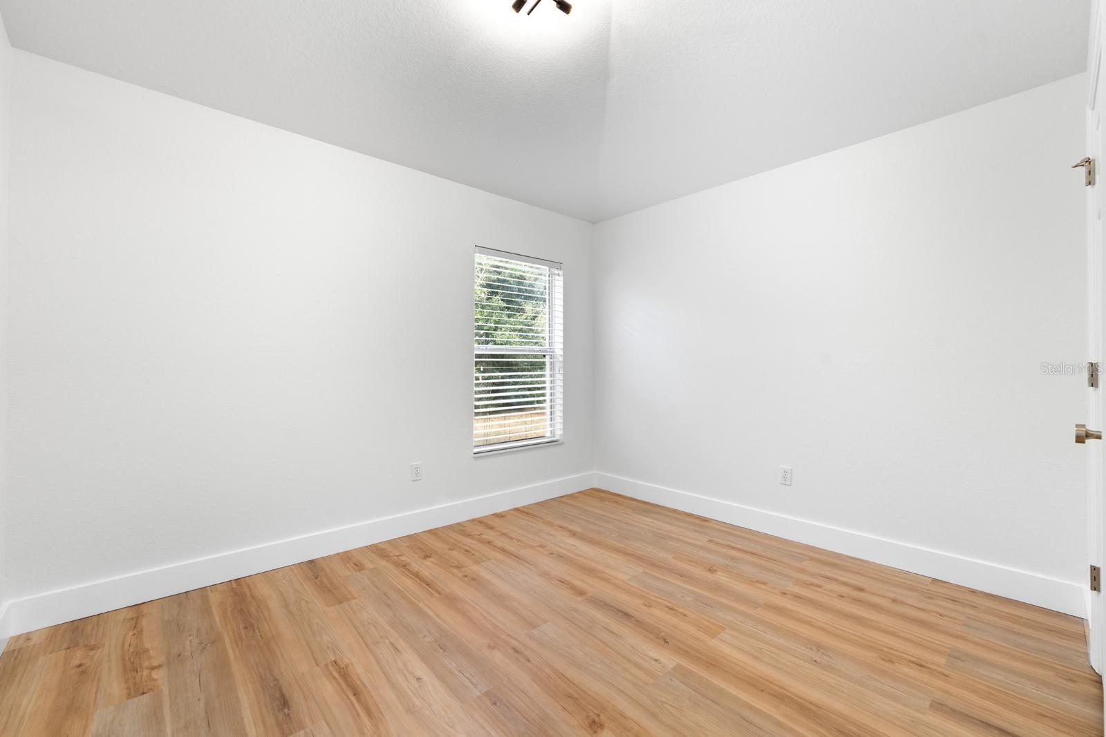 Image 14 of 32 For 11112 Goldenrod Fern Drive